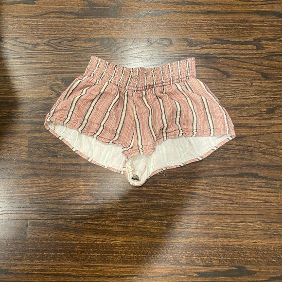 BillaBong short shorts, size small - Picture 1 of 1